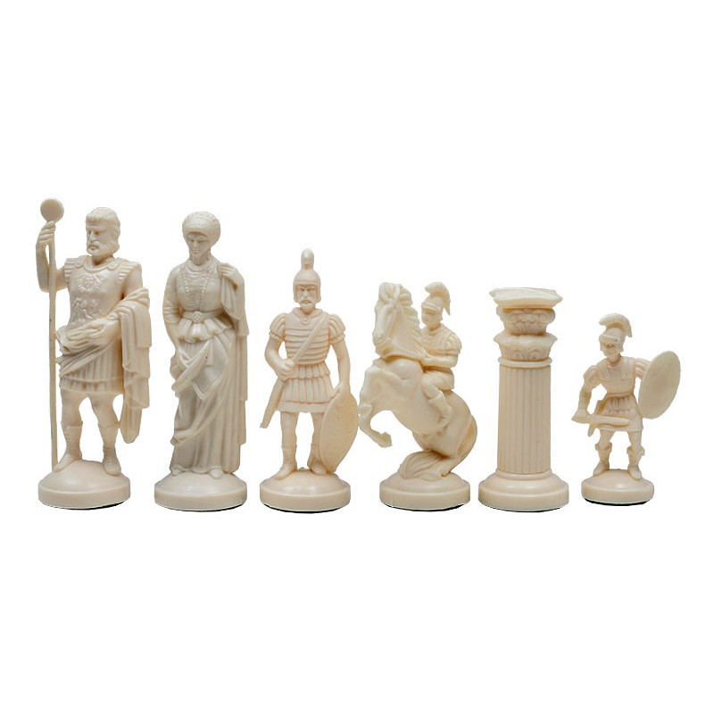 Ensemble d'échecs en métl moulé de style brutliste vintge vec motif